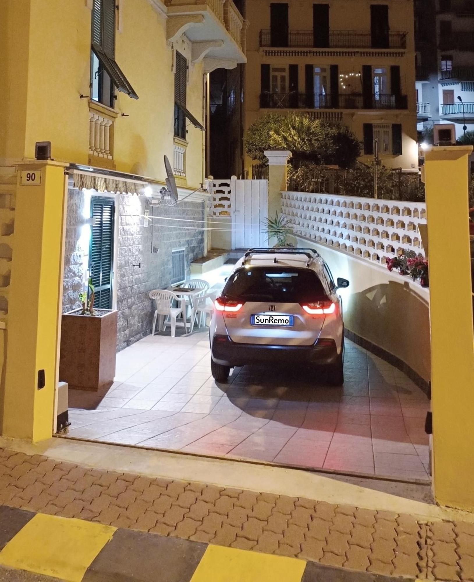 Casa Stefi Sunremo - Parcheggio Privato, 500 Mt Dalla Spiaggia Sanremo Exteriér fotografie